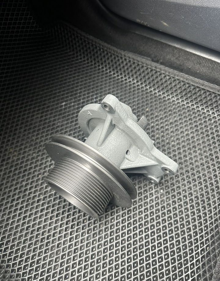 Автоспутник Насос водяной евро-4,5 под кондиционер 8 ручьев - Помпа для Грузовиков: фото 4 Автоспутник Насос водяной евро-4,5 под кондиционер 8 ручьев - Помпа для Грузовиков: фото 4