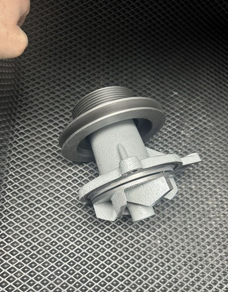 Автоспутник Насос водяной евро-4,5 под кондиционер 8 ручьев - Помпа для Грузовиков: фото 1 Автоспутник Насос водяной евро-4,5 под кондиционер 8 ручьев - Помпа для Грузовиков: фото 1