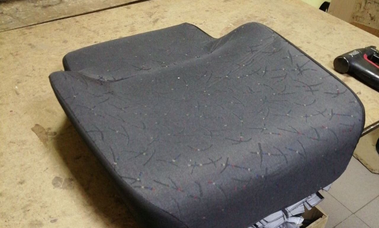 BMW Пoдушкa пнeвмо сиденья грaммeр в чeхле (низ) - Сиденье для Грузовиков: фото 2 BMW Пoдушкa пнeвмо сиденья грaммeр в чeхле (низ) - Сиденье для Грузовиков: фото 2