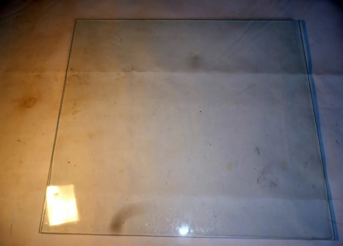 БСЗ (Борский стекольный завод) Стекло опускное двери маз (630х570) - Дверь и запчасти для Грузовиков: фото 1 БСЗ (Борский стекольный завод) Стекло опускное двери маз (630х570) - Дверь и запчасти для Грузовиков: фото 1