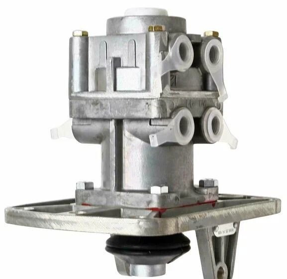 БелОМО Кран ЗИЛ, камаз, маз тормозной подпедальный беломо - Тормозной клапан для Грузовиков: фото 1 БелОМО Кран ЗИЛ, камаз, маз тормозной подпедальный беломо - Тормозной клапан для Грузовиков: фото 1