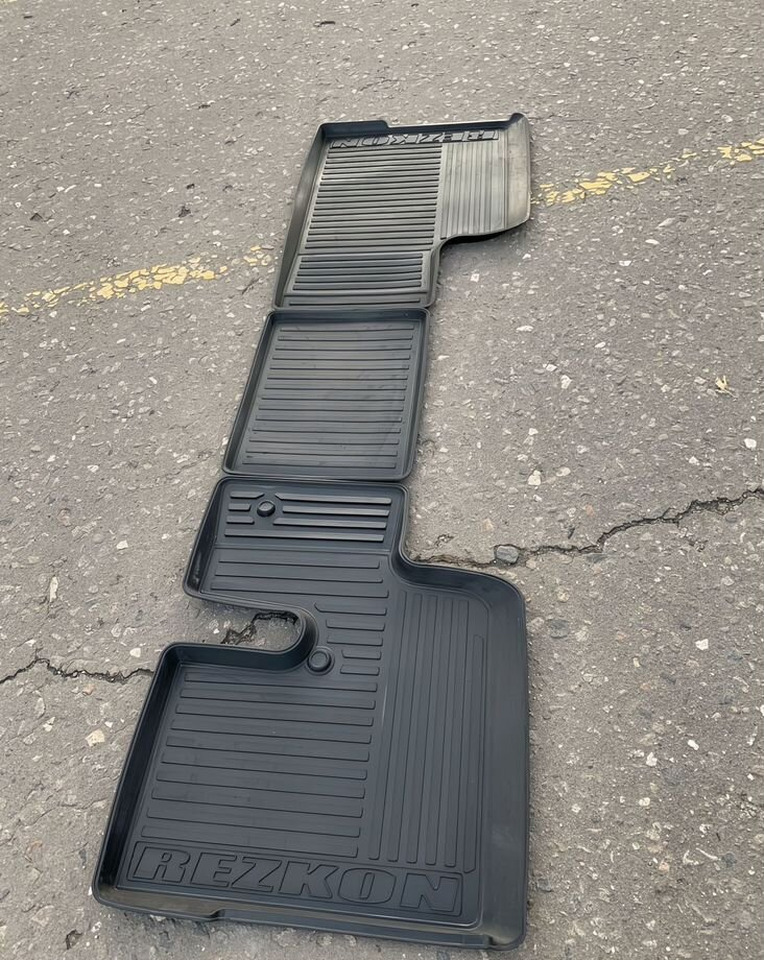 Без бренда Коврики а/м камаз Евро-3,4 резина из 2х предм - Кабина и интерьер для Грузовиков: фото 5 Без бренда Коврики а/м камаз Евро-3,4 резина из 2х предм - Кабина и интерьер для Грузовиков: фото 5