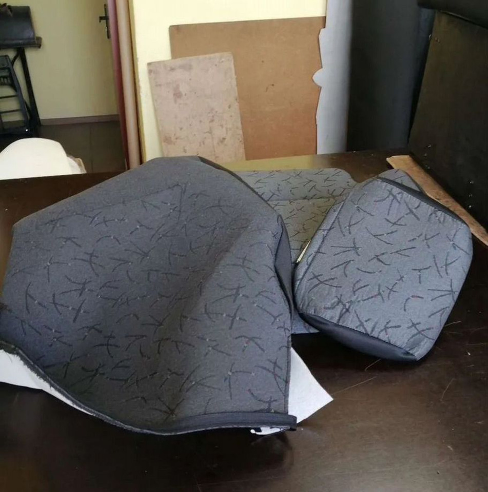 Без бренда Обтяжка сиденья пневмо (grammer kamaz) - Сиденье для Грузовиков: фото 2 Без бренда Обтяжка сиденья пневмо (grammer kamaz) - Сиденье для Грузовиков: фото 2