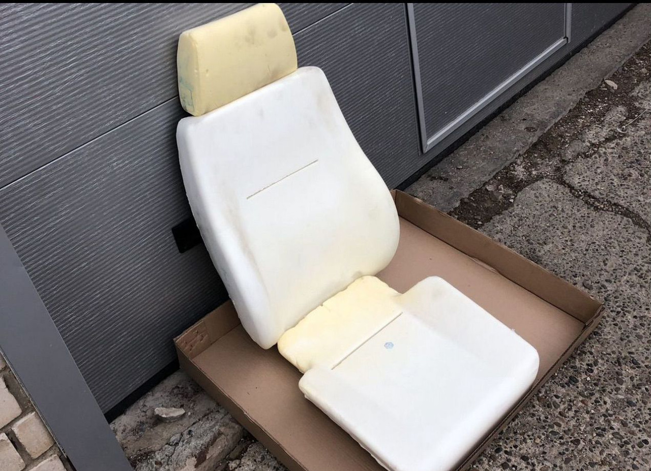 Chery Поролон сиденья Граммер спинка и подушка +под 3.шт - Сиденье для Грузовиков: фото 2 Chery Поролон сиденья Граммер спинка и подушка +под 3.шт - Сиденье для Грузовиков: фото 2