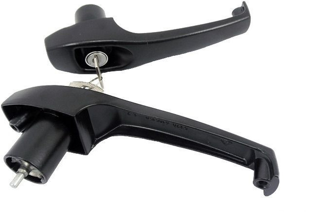 ДААЗ (Димитровградский автоагрегатный завод) Ручка двери камаз, наружная (к-т 2шт с ключами) - Дверь и запчасти для Грузовиков: фото 1 ДААЗ (Димитровградский автоагрегатный завод) Ручка двери камаз, наружная (к-т 2шт с ключами) - Дверь и запчасти для Грузовиков: фото 1