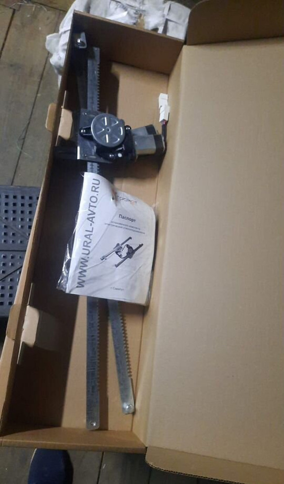 ДААЗ (Димитровградский автоагрегатный завод) Стеклоподьемники электрические супермаз каб.ст.обр - Стеклоподъёмник для Грузовиков: фото 1