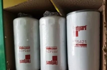Fleetguard Фильтр топливный камаз, паз FF5421/5485 fleetguard - Топливный фильтр для Грузовиков: фото 2 Fleetguard Фильтр топливный камаз, паз FF5421/5485 fleetguard - Топливный фильтр для Грузовиков: фото 2