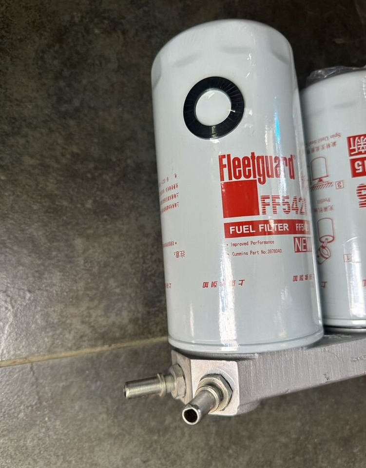 Fleetguard Головка топливного фильтра двойная ISBe, ISF3.8 - Топливный фильтр для Грузовиков: фото 4 Fleetguard Головка топливного фильтра двойная ISBe, ISF3.8 - Топливный фильтр для Грузовиков: фото 4