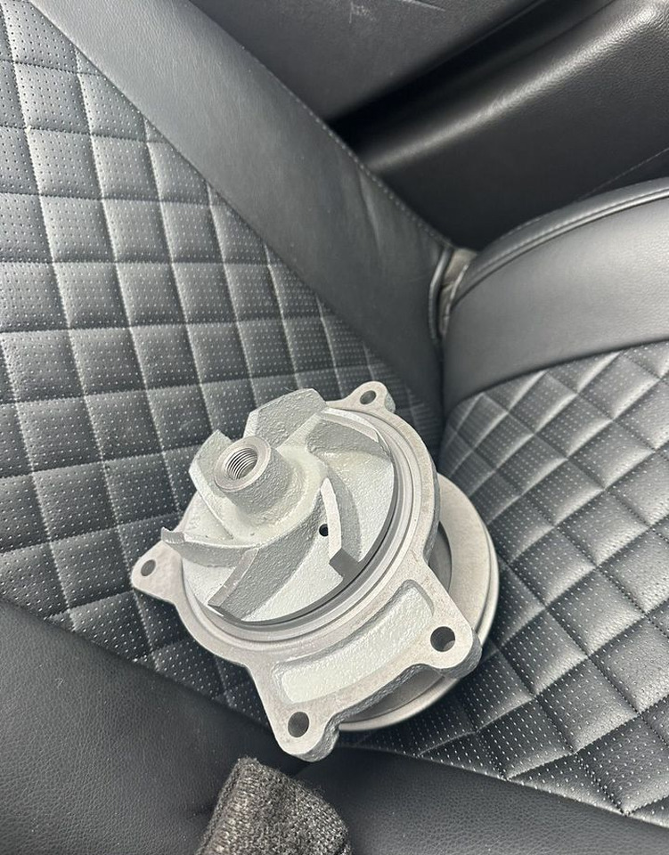 ИжМаш (Ижевский машиностроительный завод) Насос водяной евро-4,5 под кондиционер 8 ручьев - Помпа для Грузовиков: фото 3 ИжМаш (Ижевский машиностроительный завод) Насос водяной евро-4,5 под кондиционер 8 ручьев - Помпа для Грузовиков: фото 3