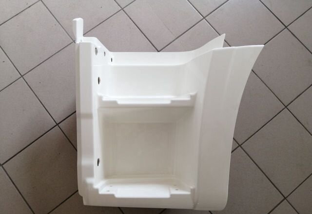 Новый Боковая подножка для Грузовиков КАМАТЕК Щиток подножки 5490/65206 левый (цвет белый) завод: фото 1