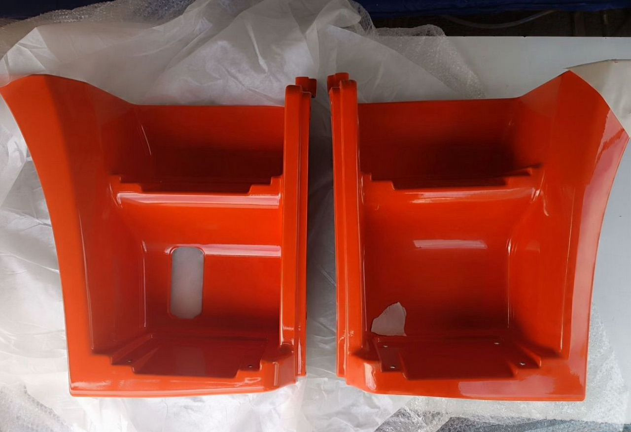 КАМАТЕК Щиток подножки камаз 6520 левый+правый на рестайл - Боковая подножка для Грузовиков: фото 1