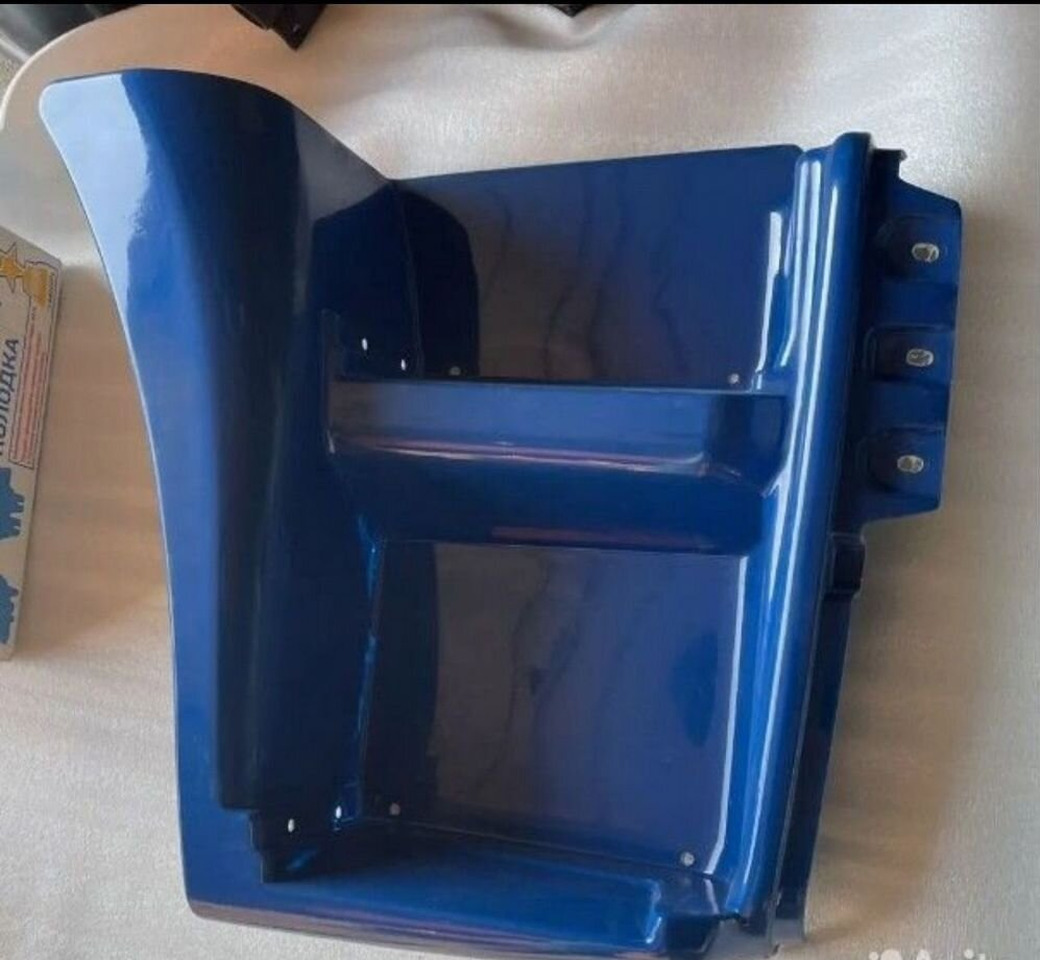 Новый Боковая подножка для Грузовиков КАМАТЕК Щиток подножки камаз правый 6520-8405110: фото 1