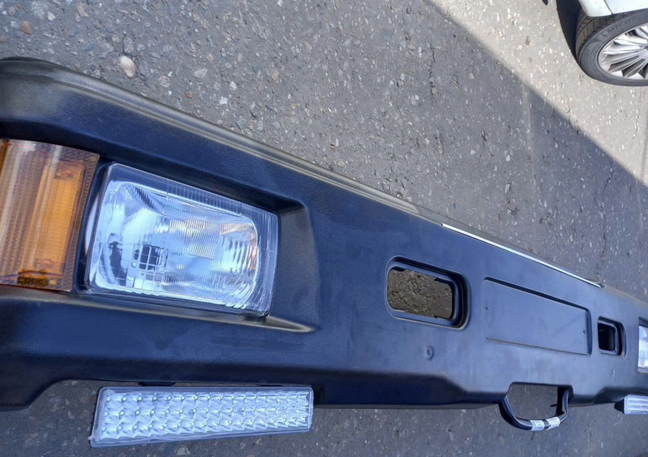 KAMAZ Бампер камаз-65115,6520 в сборе с LED противотуман - Бампер для Грузовиков: фото 1