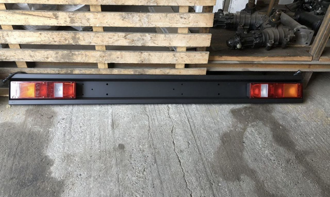 KAMAZ Буфет задний на Камаз отбойник с фонарями - Бампер для Грузовиков: фото 1 KAMAZ Буфет задний на Камаз отбойник с фонарями - Бампер для Грузовиков: фото 1