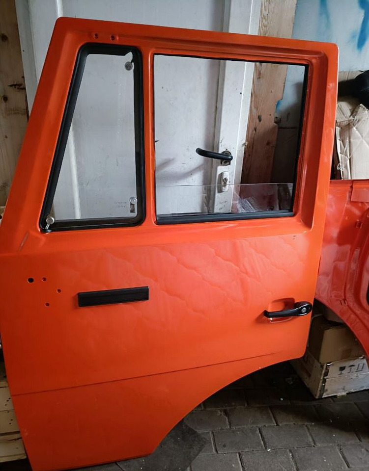 KAMAZ Дверь кабины в сборе евро 65115-6100011 левая - Дверь и запчасти для Грузовиков: фото 1