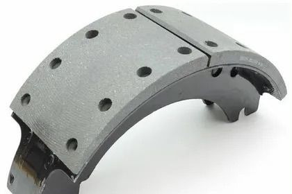 KAMAZ Колодка тормозная камаз в сборе 140мм(стальная) - Детали тормозной системы для Грузовиков: фото 1 KAMAZ Колодка тормозная камаз в сборе 140мм(стальная) - Детали тормозной системы для Грузовиков: фото 1