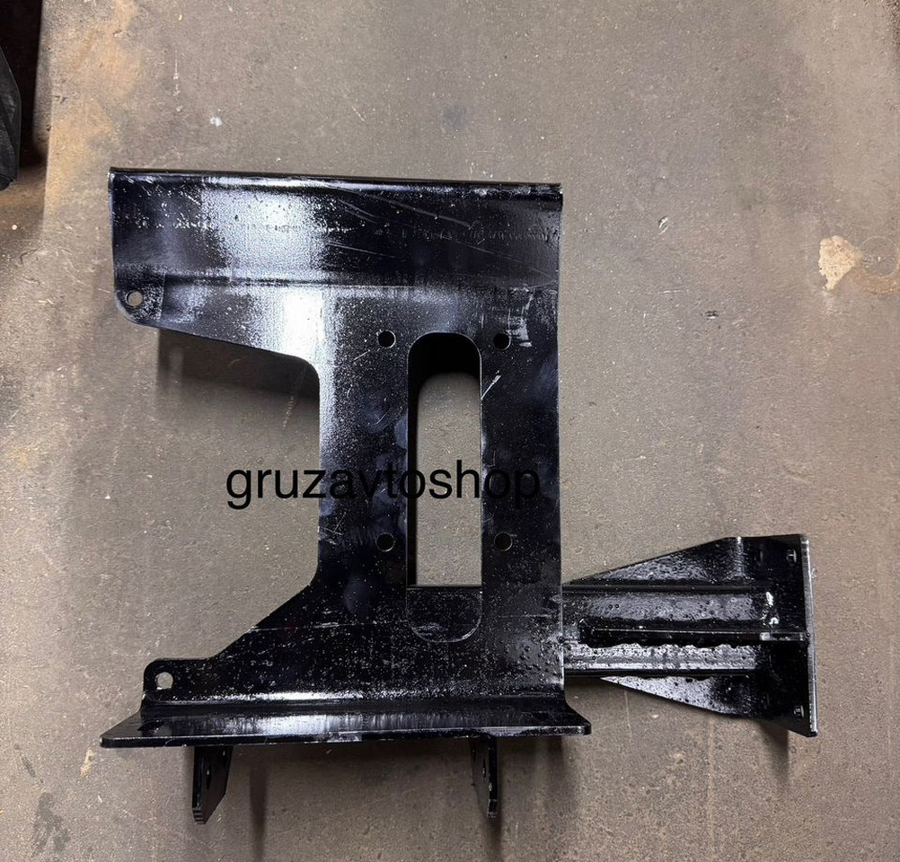 KAMAZ Кронштейн щитка подножки правый 65115/65117 (рест) - Боковая подножка для Грузовиков: фото 1