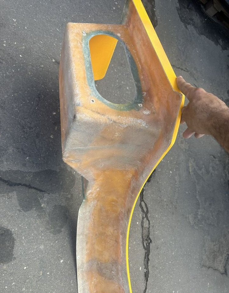 KAMAZ Крыло-подножка левое Камаз -4308.5308 - Крыло для Грузовиков: фото 3 KAMAZ Крыло-подножка левое Камаз -4308.5308 - Крыло для Грузовиков: фото 3