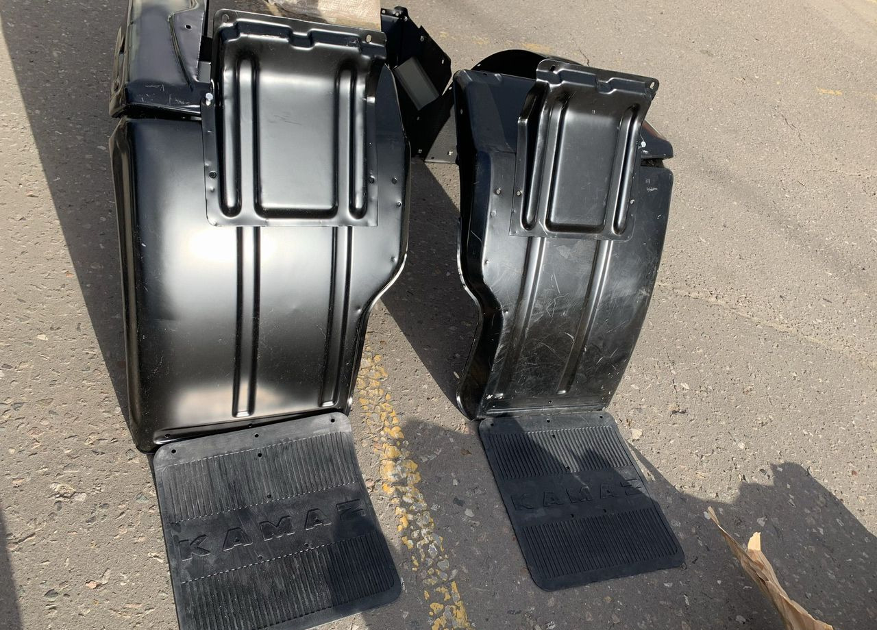 Новый Крыло для Грузовиков KAMAZ Крылья на кабину камаз железные в сборе: фото 7 Новый Крыло для Грузовиков KAMAZ Крылья на кабину камаз железные в сборе: фото 7