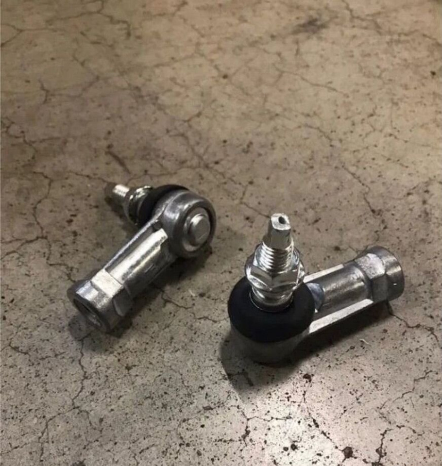 KAMAZ Наконечник камаз тяги реактивной кпп ZF пра+лев - Коробка передач и запчасти для Грузовиков: фото 1 KAMAZ Наконечник камаз тяги реактивной кпп ZF пра+лев - Коробка передач и запчасти для Грузовиков: фото 1