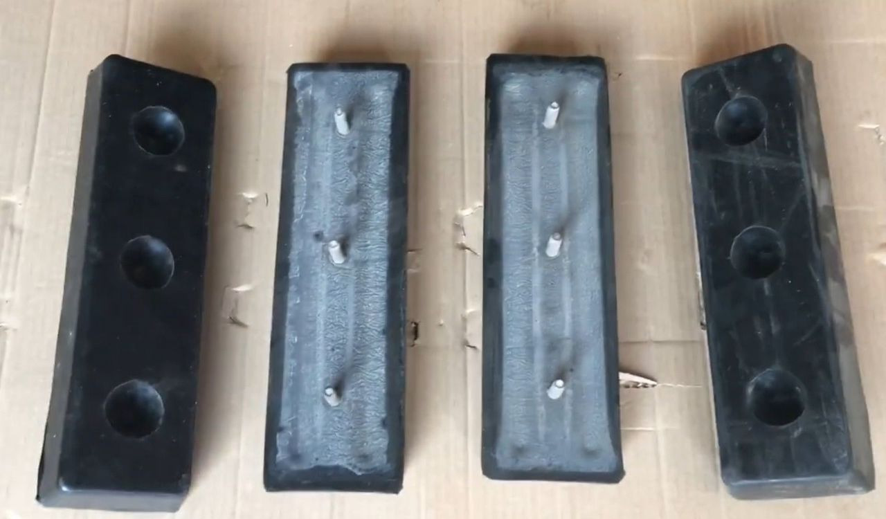 KAMAZ Подушка кузова Камаз амортизатор платформы (4.шт) - Подвеска для Грузовиков: фото 1 KAMAZ Подушка кузова Камаз амортизатор платформы (4.шт) - Подвеска для Грузовиков: фото 1