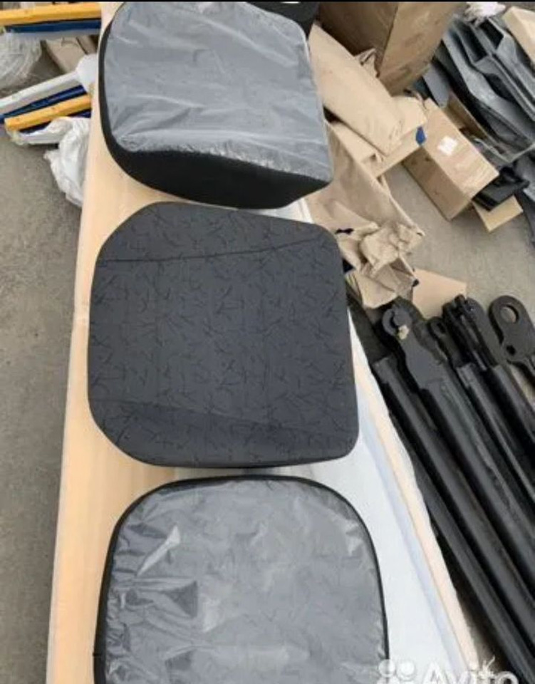 KAMAZ Подушка водительского сиденья камаз в сборе - Сиденье для Грузовиков: фото 1 KAMAZ Подушка водительского сиденья камаз в сборе - Сиденье для Грузовиков: фото 1