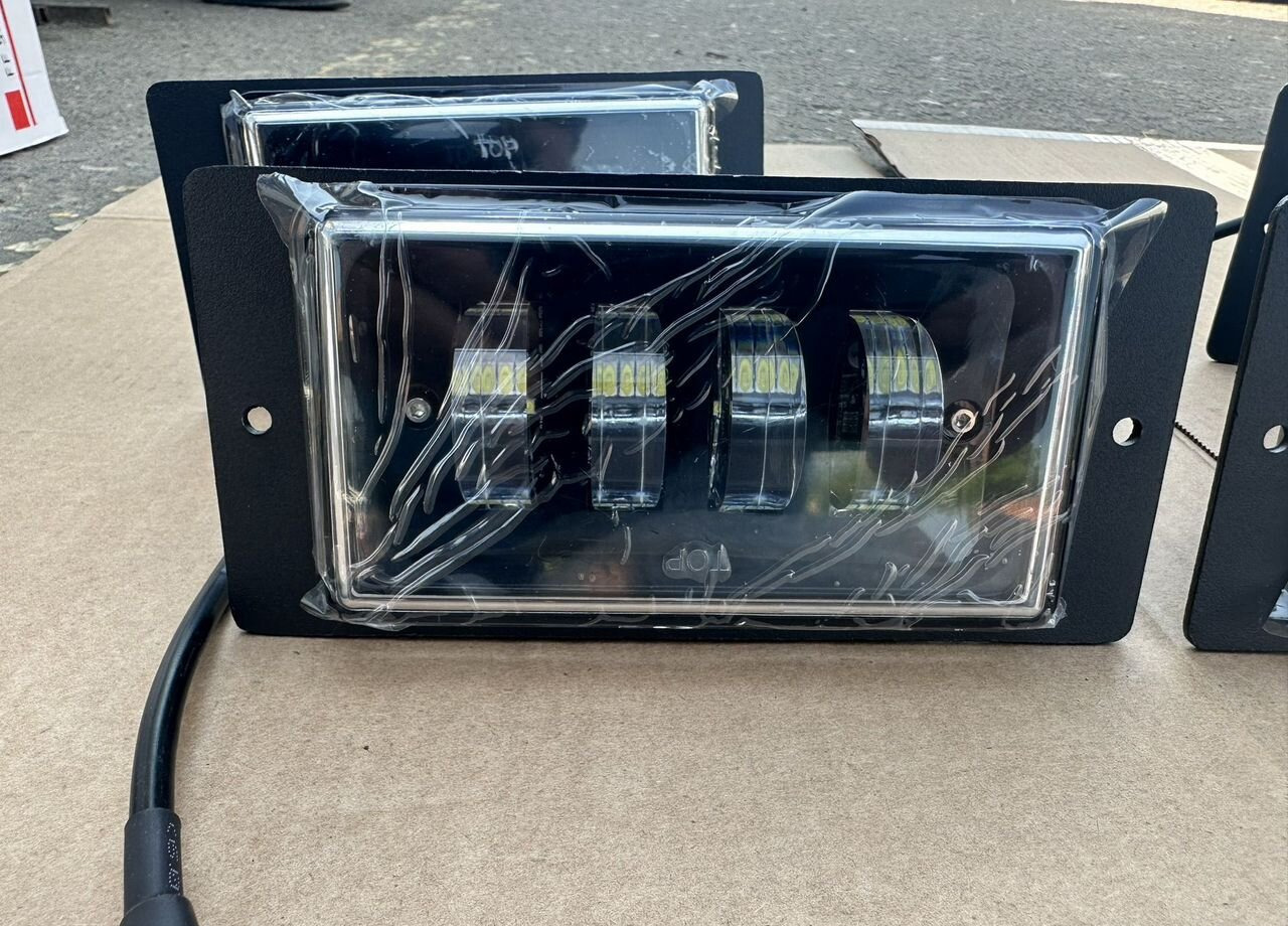 KAMAZ Противотуманные фары камаз ваз 2110 40-70w 4.шт - Противотуманная фара для Грузовиков: фото 4 KAMAZ Противотуманные фары камаз ваз 2110 40-70w 4.шт - Противотуманная фара для Грузовиков: фото 4