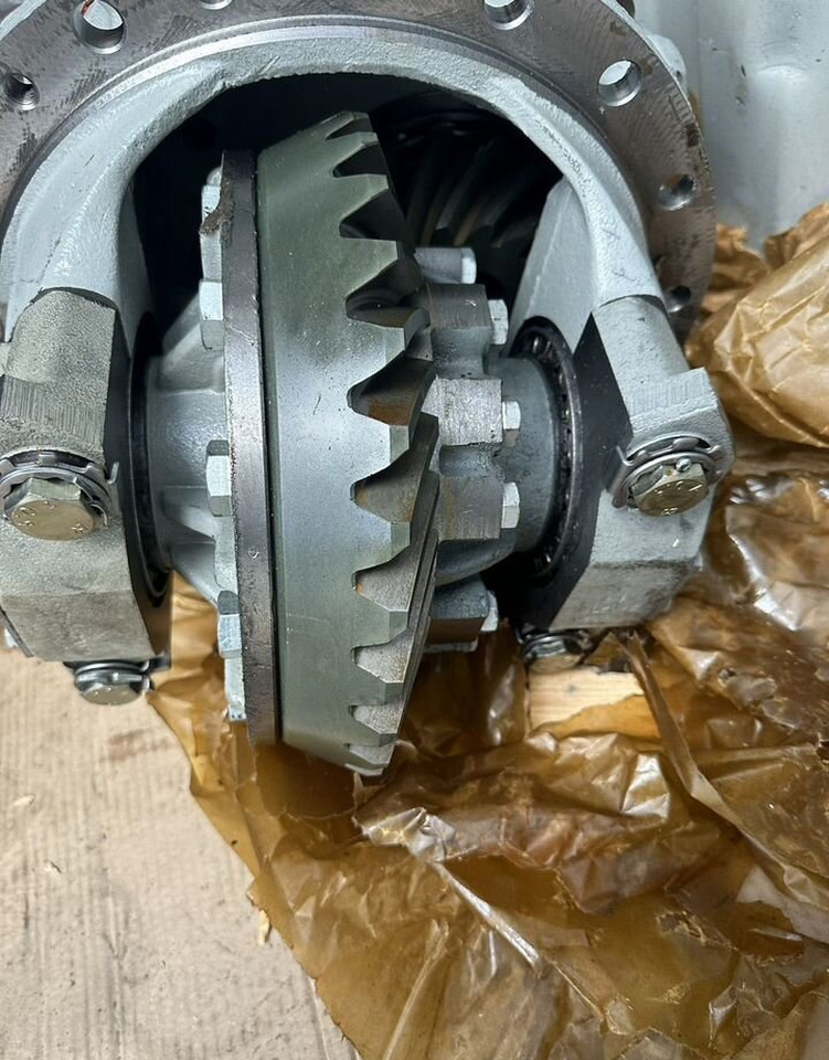 KAMAZ Редуктор среднего моста камаз-6520 35/21 (5.11) - Трансмиссия для Грузовиков: фото 4 KAMAZ Редуктор среднего моста камаз-6520 35/21 (5.11) - Трансмиссия для Грузовиков: фото 4