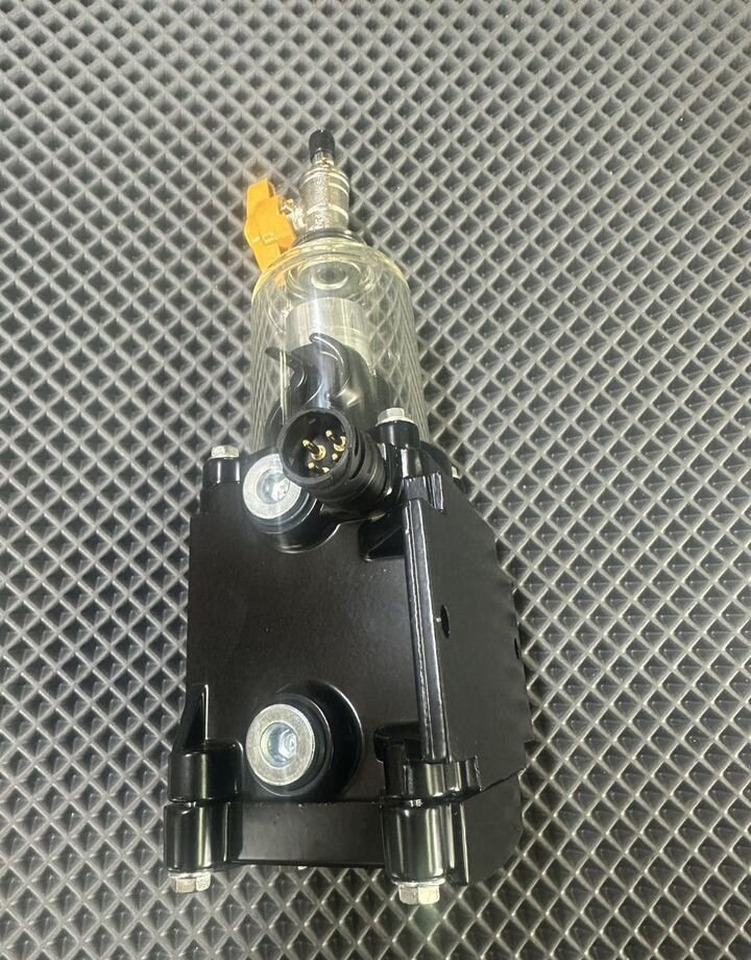 KAMAZ Сепаратор дизельного топлива FG-300 с подогревом - Топливный фильтр для Грузовиков: фото 1 KAMAZ Сепаратор дизельного топлива FG-300 с подогревом - Топливный фильтр для Грузовиков: фото 1