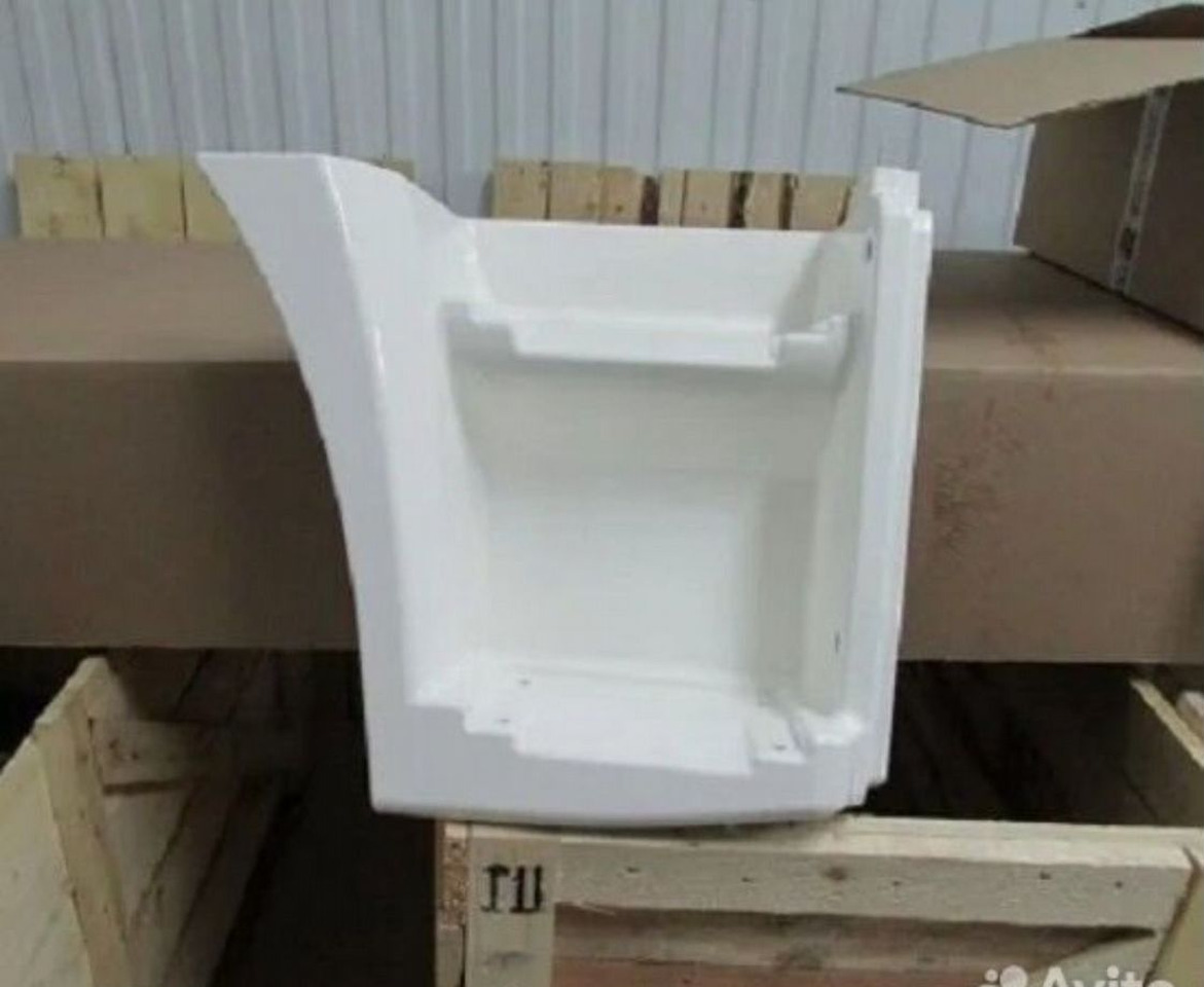 KAMAZ Щиток камаз-65115 подножки правый (рестайлинг) - Боковая подножка для Грузовиков: фото 1