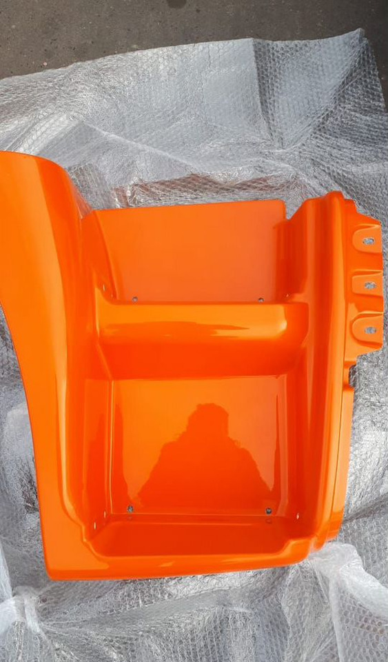 Новый Боковая подножка для Грузовиков KAMAZ Щиток подножки камаз 6520 до рестайлинг: фото 1