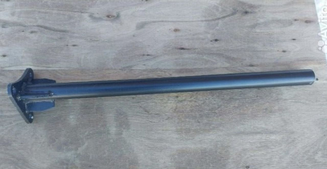 KAMAZ Труба крепления крыла С угольником D42мм L 700 - Крыло для Грузовиков: фото 1 KAMAZ Труба крепления крыла С угольником D42мм L 700 - Крыло для Грузовиков: фото 1