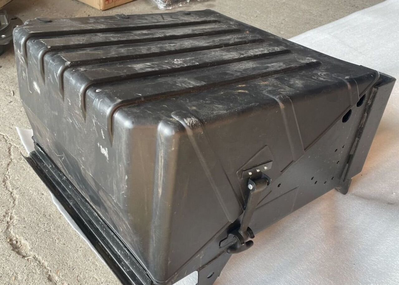KAMAZ Ящик Акб на Камаз в сборе горизонтальный - Аккумулятор для Грузовиков: фото 5 KAMAZ Ящик Акб на Камаз в сборе горизонтальный - Аккумулятор для Грузовиков: фото 5