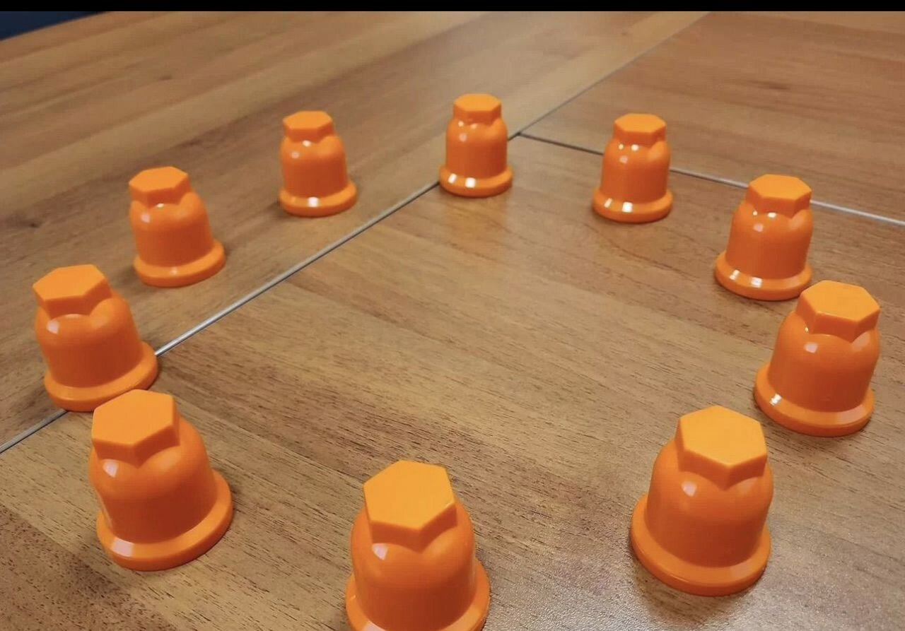 Колпачок на гайку пластик 33 длинная (к-т 40.шт) - Шины и диски для Грузовиков: фото 2 Колпачок на гайку пластик 33 длинная (к-т 40.шт) - Шины и диски для Грузовиков: фото 2