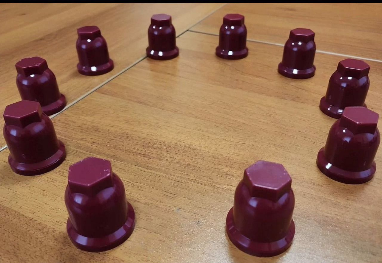 Колпачок на гайку пластик 33 длинная (к-т 40.шт) - Шины и диски для Грузовиков: фото 3 Колпачок на гайку пластик 33 длинная (к-т 40.шт) - Шины и диски для Грузовиков: фото 3