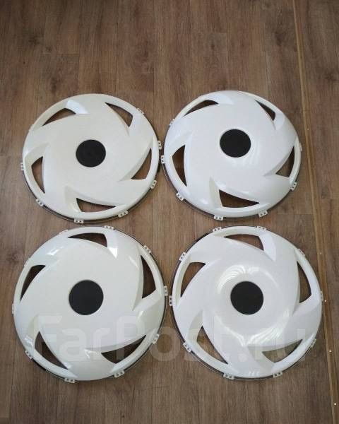 Колпаки колесные R-22.5 передни пластик белый 2.шт - Колесный диск для Грузовиков: фото 1 Колпаки колесные R-22.5 передни пластик белый 2.шт - Колесный диск для Грузовиков: фото 1