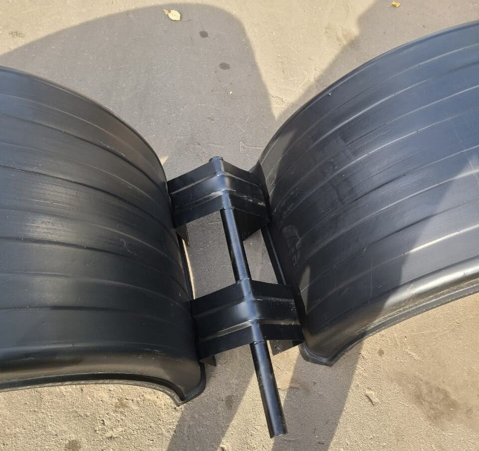 Комплект Крыло и + Крепление заднего крыла камаз - Крыло для Грузовиков: фото 2 Комплект Крыло и + Крепление заднего крыла камаз - Крыло для Грузовиков: фото 2