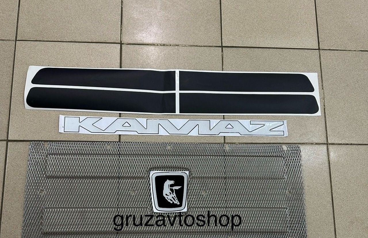 Комплект на капот камаз (сетка наклейка) - Капот для Грузовиков: фото 3 Комплект на капот камаз (сетка наклейка) - Капот для Грузовиков: фото 3