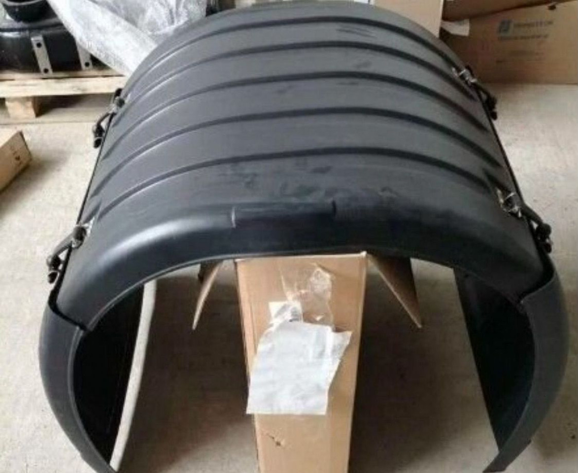 Крыло камаз 5490 на два колеса (3-х составное) - Крыло для Грузовиков: фото 2 Крыло камаз 5490 на два колеса (3-х составное) - Крыло для Грузовиков: фото 2