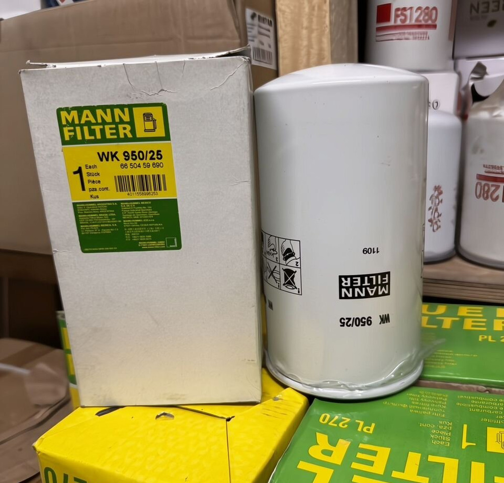 MANN Топливный фильтр mann-filter (Манн) WK95025 - Топливный фильтр для Грузовиков: фото 1 MANN Топливный фильтр mann-filter (Манн) WK95025 - Топливный фильтр для Грузовиков: фото 1