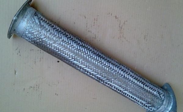 MAZ Металлорукав маз-краз-509 - Двигатель и запчасти для Грузовиков: фото 1 MAZ Металлорукав маз-краз-509 - Двигатель и запчасти для Грузовиков: фото 1