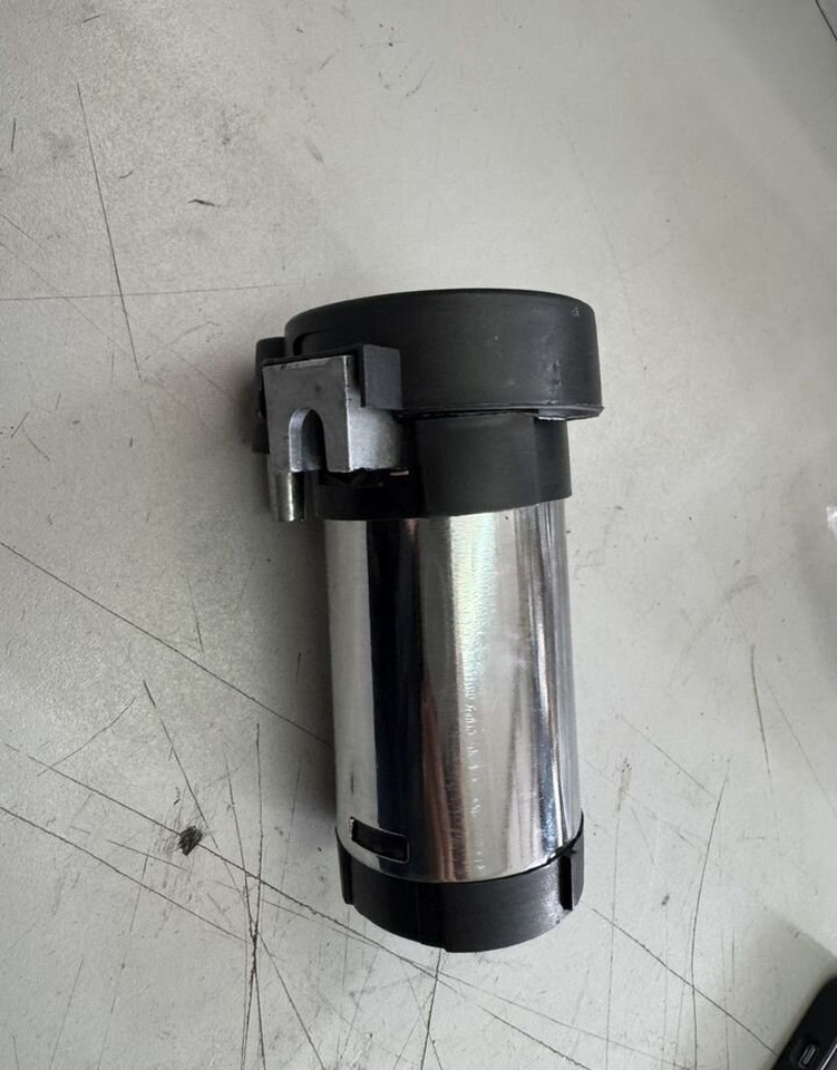 Моторчик для воздушных сигналов электрический, 12V - Электрическая система для Грузовиков: фото 1 Моторчик для воздушных сигналов электрический, 12V - Электрическая система для Грузовиков: фото 1