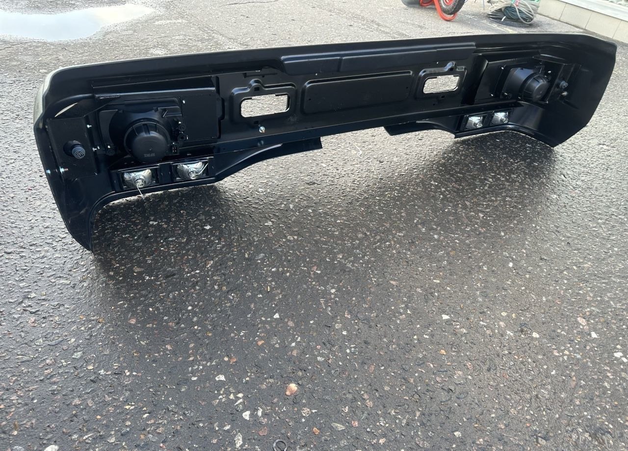 Новый Бампер для Грузовиков НЧЗД (Набережночелнинский завод двигателей) Передний бампер на камаз-65115 в сборе: фото 6 Новый Бампер для Грузовиков НЧЗД (Набережночелнинский завод двигателей) Передний бампер на камаз-65115 в сборе: фото 6