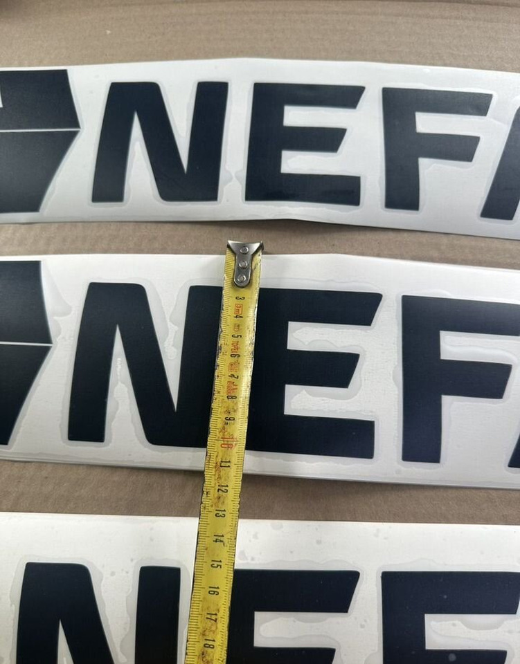 Наклейка на автомобиль "nefaz (нефаз) (2 штуки) - Кузов и экстерьер для Грузовиков: фото 2 Наклейка на автомобиль "nefaz (нефаз) (2 штуки) - Кузов и экстерьер для Грузовиков: фото 2