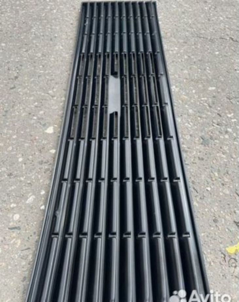 Пластик Облицовка радиатора маз-64229 (абс пластик) реше - Капот для Грузовиков: фото 2 Пластик Облицовка радиатора маз-64229 (абс пластик) реше - Капот для Грузовиков: фото 2