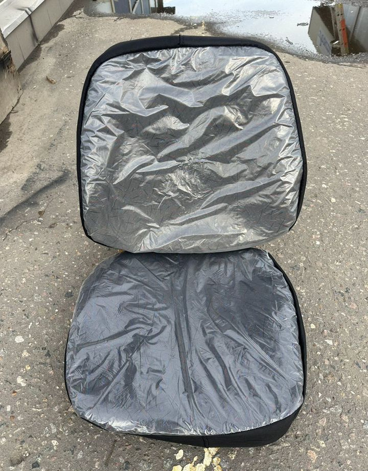 Риат Подушка водительского сиденья в чехле камаз 5320 - Сиденье для Грузовиков: фото 1 Риат Подушка водительского сиденья в чехле камаз 5320 - Сиденье для Грузовиков: фото 1