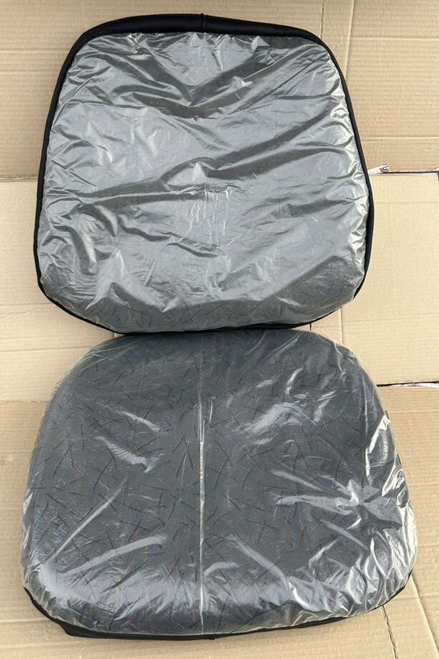 Риат Подушка водительского сиденья в чехле камаз 5320 - Сиденье для Грузовиков: фото 3 Риат Подушка водительского сиденья в чехле камаз 5320 - Сиденье для Грузовиков: фото 3