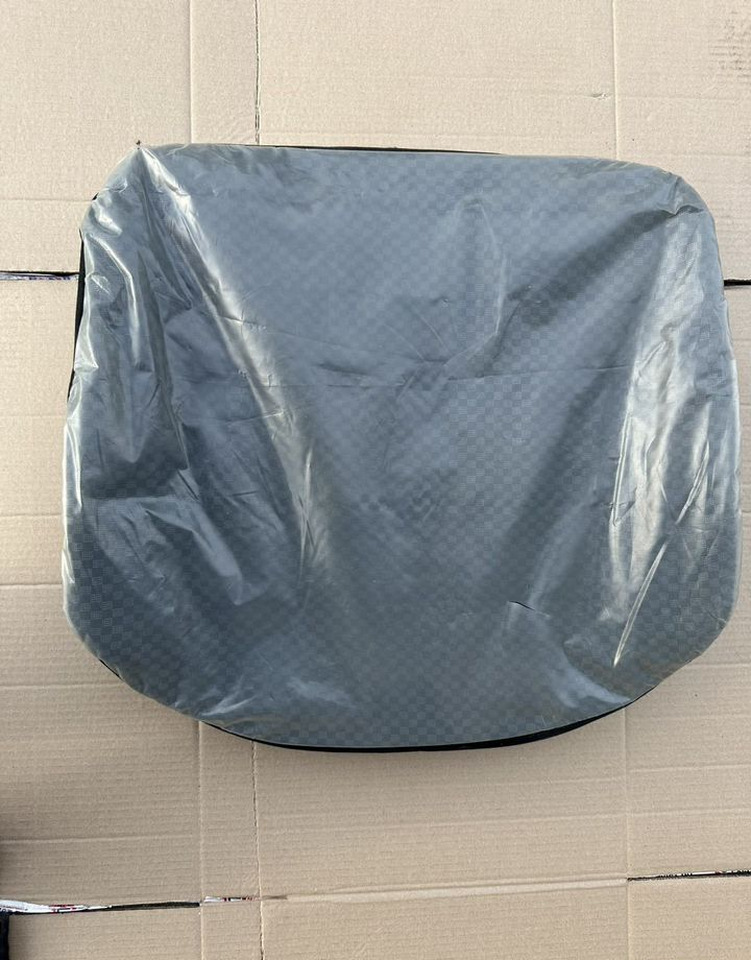 Новый Сиденье для Грузовиков Риат Подушка водительского сиденья в чехле камаз 5320: фото 7 Новый Сиденье для Грузовиков Риат Подушка водительского сиденья в чехле камаз 5320: фото 7