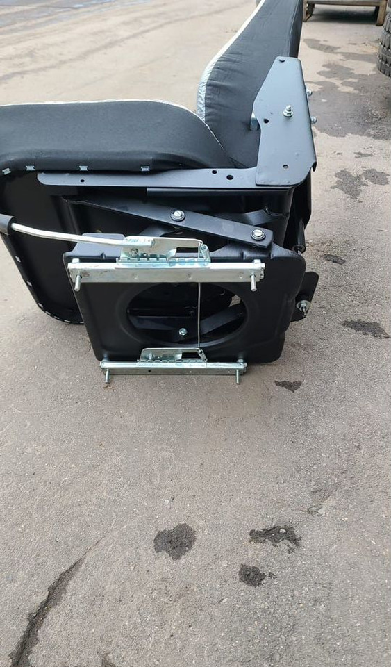 Новый Сиденье для Грузовиков Риат Сиденье водительское в сборе камаз-евро: фото 7