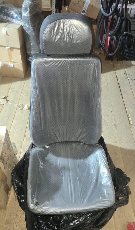 Риат Сиденье водительское в сборе камаз-евро - Сиденье для Грузовиков: фото 2 Риат Сиденье водительское в сборе камаз-евро - Сиденье для Грузовиков: фото 2